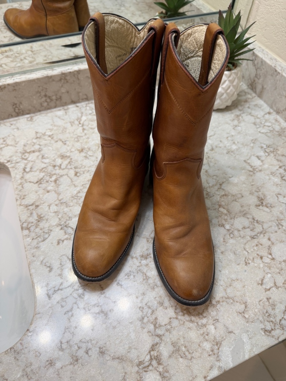 Justin Boots Brown Leather Cowboy Boots